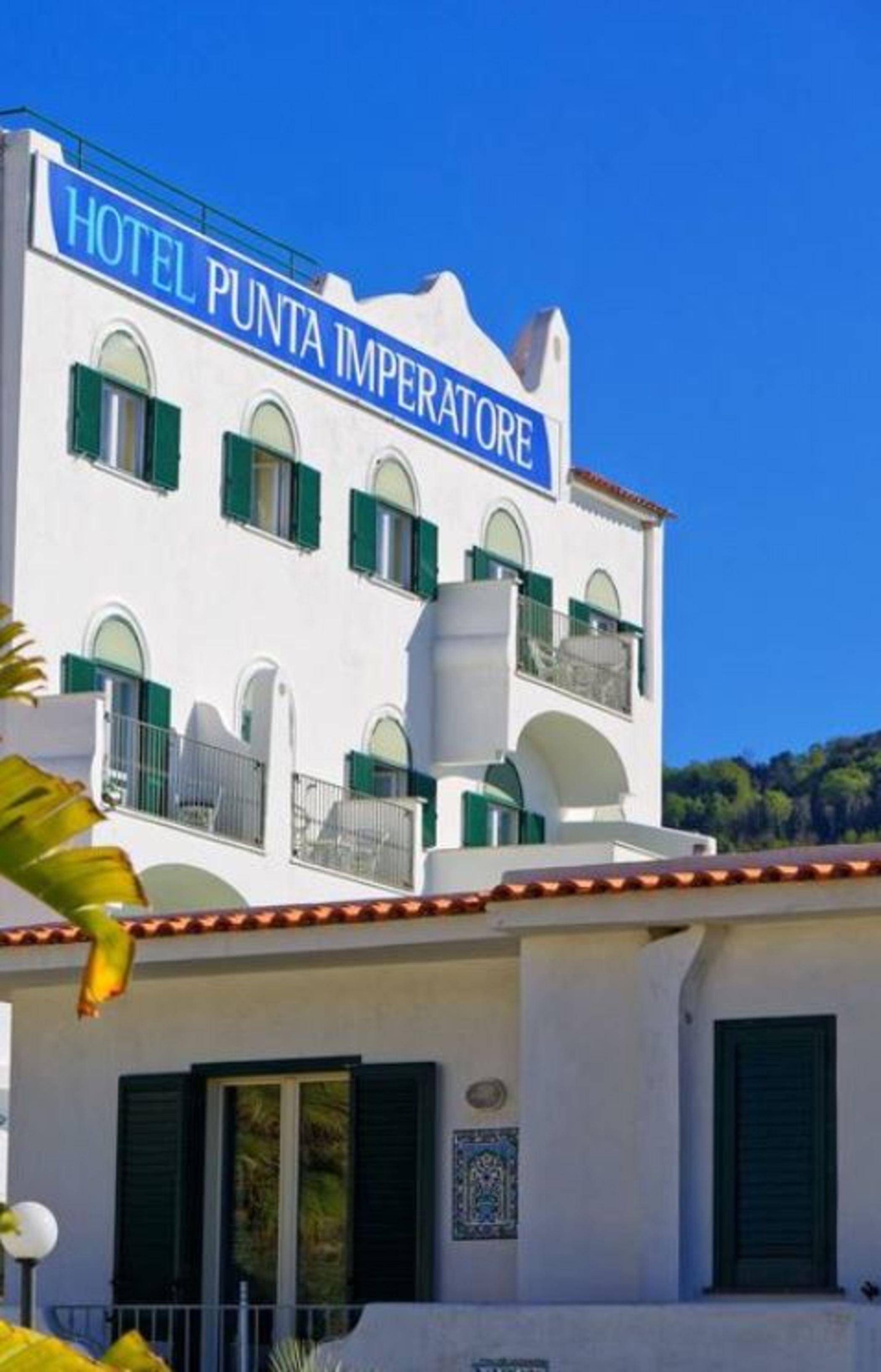 Hotel Punta Imperatore Форио Экстерьер фото